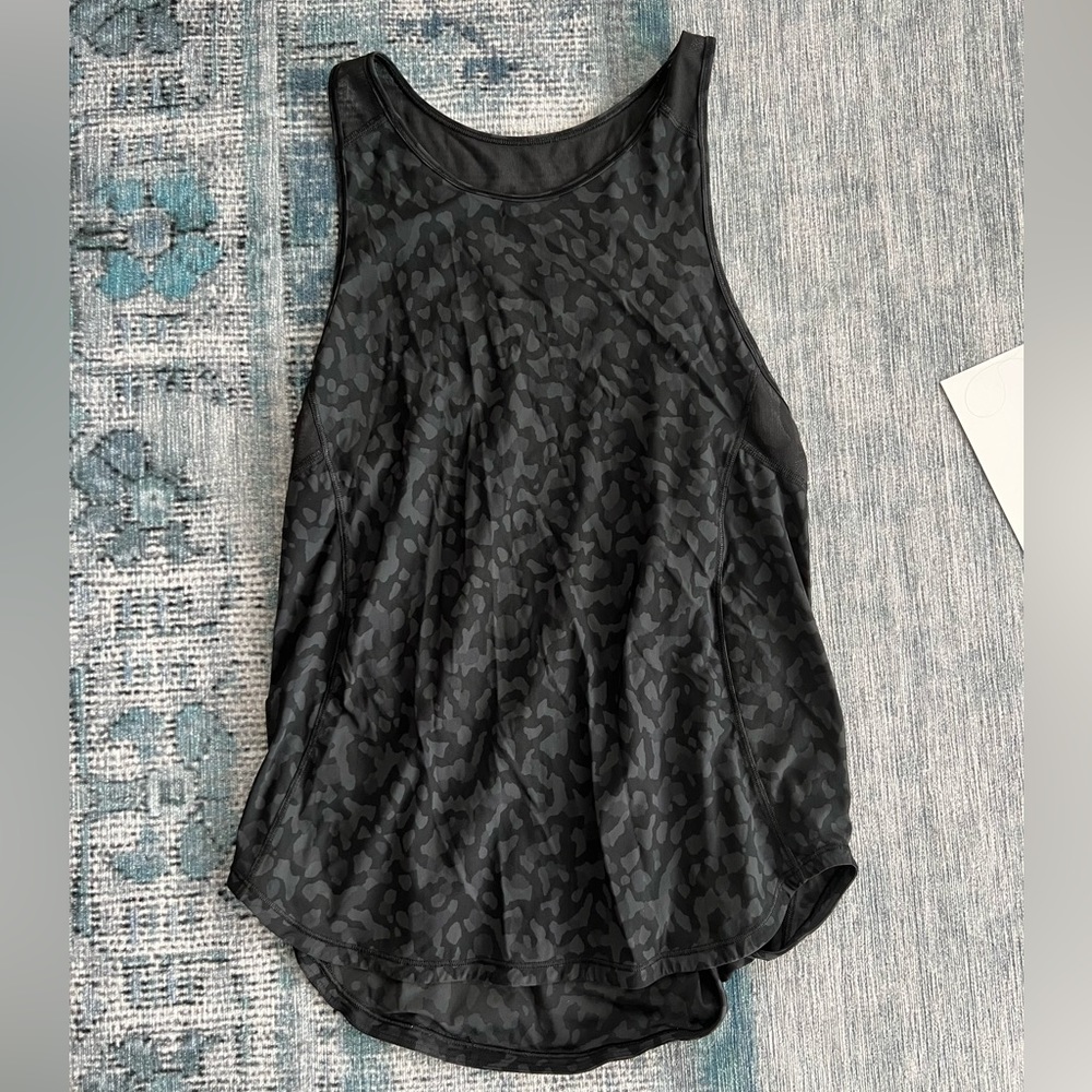 Lulu lemon cheetah print size 6 tank top